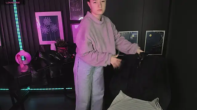 Lily Moonlight online show from December 21, 2024, 7:03 am