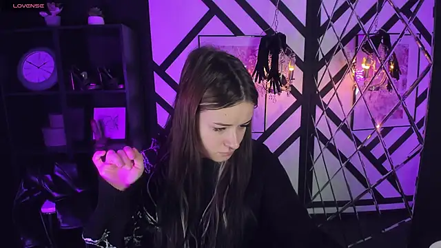 Lily Moonlight online show from January 23, 2025, 7:54 am