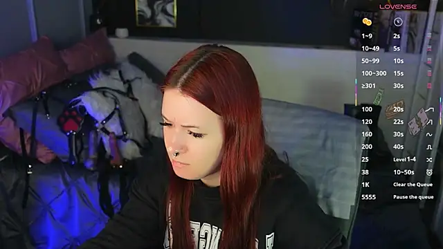 Lily Moonlight online show from March 31, 2026, 7:09 am