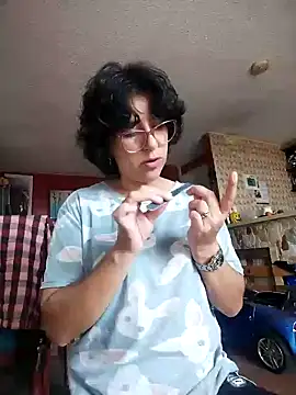 Im Alma  online show from February 4, 2025, 1:38 pm