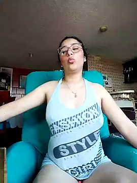 Im Alma  online show from February 19, 2026, 10:17 pm