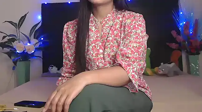 Snapshot of WildRuhi20 chatting on March 10, 2025, 5:43 am WildRuhi20 online show from March 10, 2025, 5:43 am