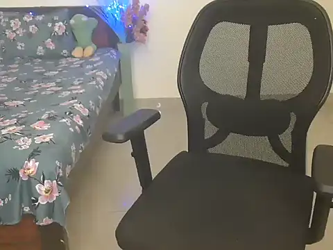 WildRuhi20 online show from March 19, 2026, 5:22 am