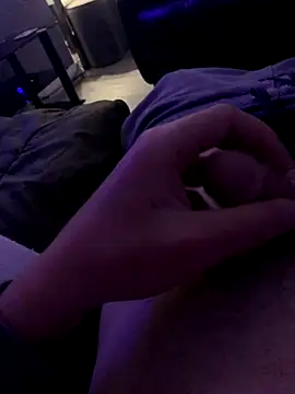 Snapshot of bigb246812 chatting on September 22, 2025, 9:39 pm bigb246812 online show from September 22, 2025, 9:39 pm