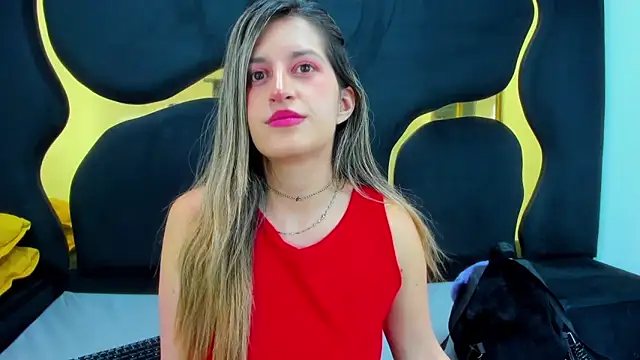 GiaRoussel online show from September 12, 2025, 3:12 pm