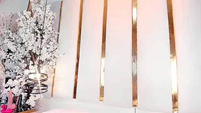 julietajackson 1 online show from February 6, 2026, 9:40 pm