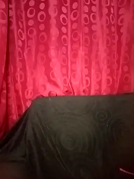 ifeelverywet andhot online show from January 18, 2025, 7:37 pm