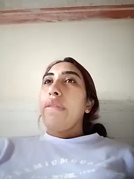 ifeelverywet andhot online show from January 31, 2025, 2:49 pm