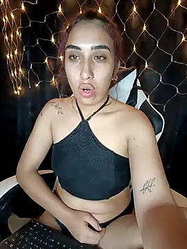 ifeelverywet andhot online show from November 5, 2025, 5:51 am