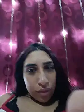 ifeelverywet andhot online show from May 13, 2026, 2:58 pm