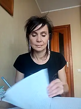 Snapshot of Francenia_lolis chatting on February 16, 2026, 8:54 am Francenia lolis online show from February 16, 2026, 8:54 am