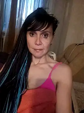 Francenia lolis online show from May 31, 2026, 7:04 pm