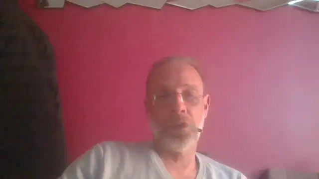 Snapshot of tayko650 chatting on March 15, 2026, 5:30 pm tayko650 online show from March 15, 2026, 5:30 pm