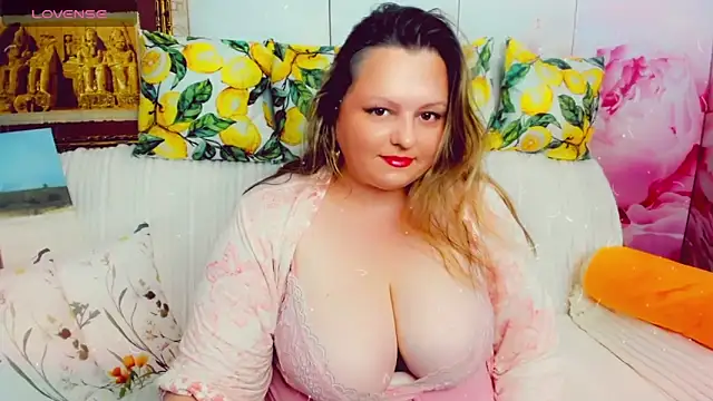 Snapshot of KlaraHoll chatting on May 30, 2026, 3:20 pm KlaraHoll online show from May 30, 2026, 3:20 pm