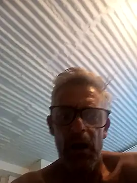 Snapshot of NICJOHNS chatting on February 17, 2025, 4:15 pm NICJOHNS online show from February 17, 2025, 4:15 pm