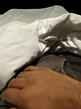 suptam161290 online show from March 7, 2025, 9:38 pm