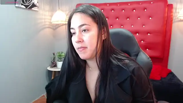 lizzaxs online show from December 17, 2024, 8:10 pm