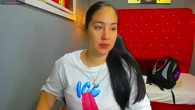 lizzaxs online show from March 14, 2025, 1:35 pm