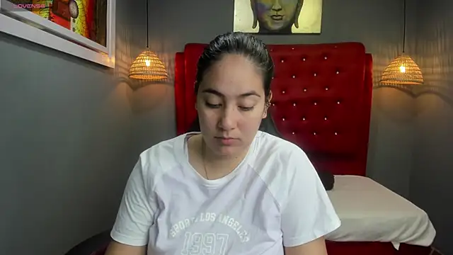 lizzaxs online show from March 18, 2025, 1:53 pm