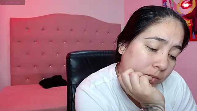 lizzaxs online show from September 10, 2025, 11:43 am