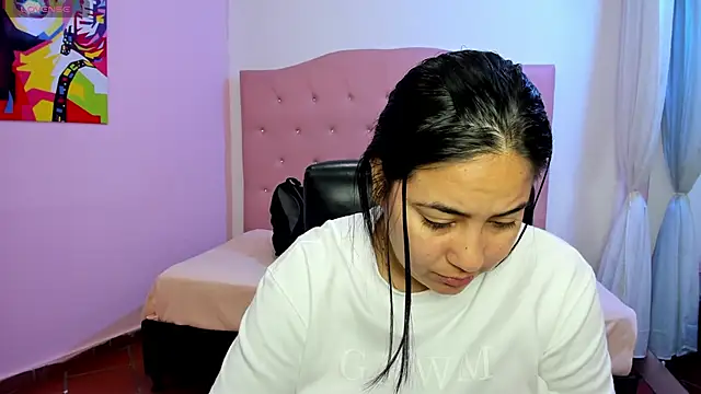 lizzaxs online show from November 5, 2025, 1:22 pm