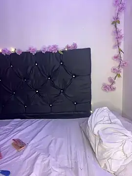 alisson carolina73 online show from January 26, 2025, 8:02 pm