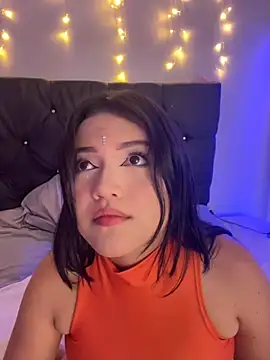 alisson carolina73 online show from October 26, 2025, 3:01 am