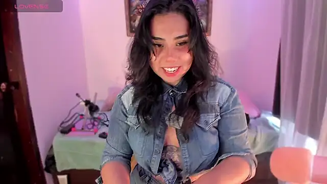 kiki cavilll online show from April 7, 2026, 2:28 pm