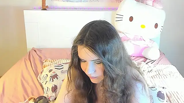 kuraii1  online show from February 7, 2025, 8:22 am