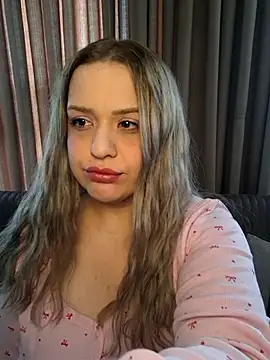 cansuozell online show from March 31, 2026, 12:38 pm