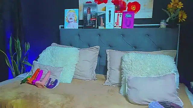 dulce celeste15 online show from February 5, 2025, 8:57 pm