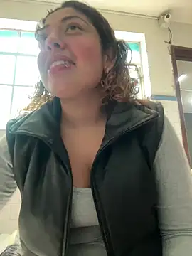 dulce celeste15 online show from March 20, 2025, 8:08 pm