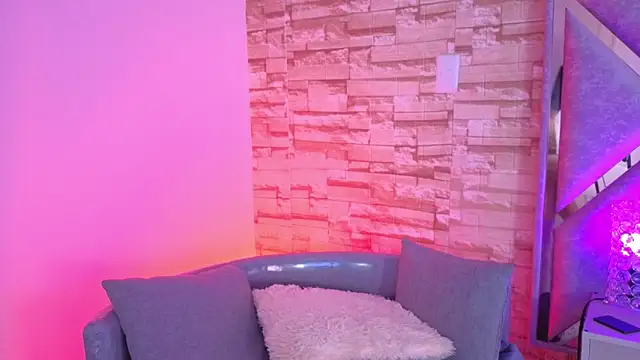 paulette dupont online show from February 8, 2026, 3:32 am