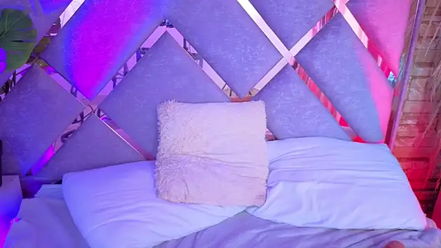 paulette dupont online show from March 27, 2026, 8:26 am