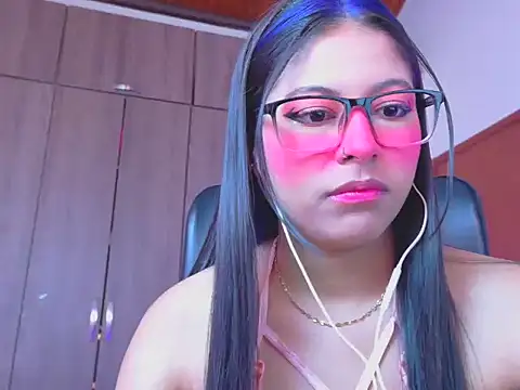  ALLYSON18  online show from July 17, 2026, 12:01 pm
