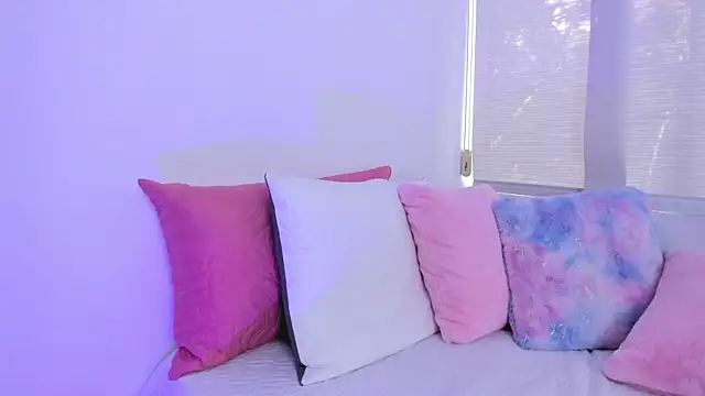 Snapshot of Brisa_blue chatting on January 8, 2025, 9:12 pm Brisa blue online show from January 8, 2025, 9:12 pm