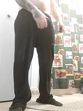 Snapshot of PNTlooker256 chatting on February 5, 2026, 10:47 pm PNTlooker256 online show from February 5, 2026, 10:47 pm