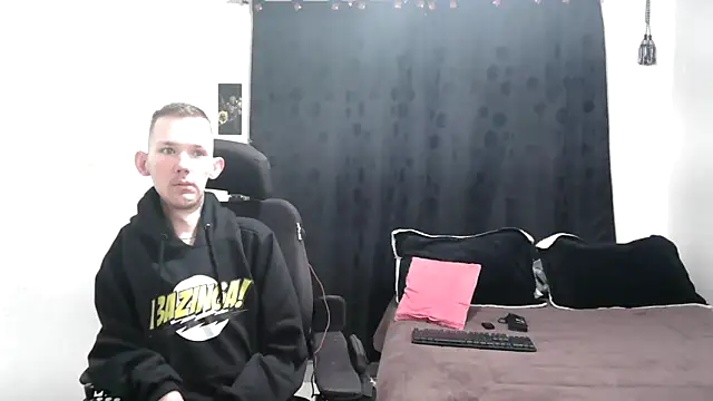 Sophia and Thomas online show from December 31, 2024, 12:15 pm