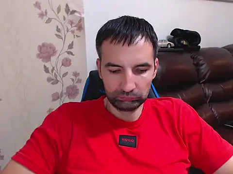 Snapshot of Leo_1617 chatting on November 7, 2025, 1:11 pm Leo 1617 online show from November 7, 2025, 1:11 pm