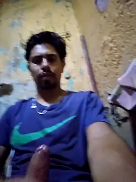 Menpolla hot online show from April 7, 2026, 6:03 am