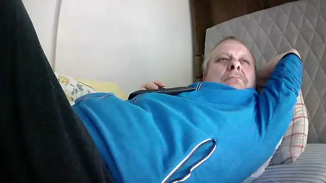 Snapshot of amylrmm1903 chatting on April 28, 2026, 9:31 pm amylrmm1903 online show from April 28, 2026, 9:31 pm