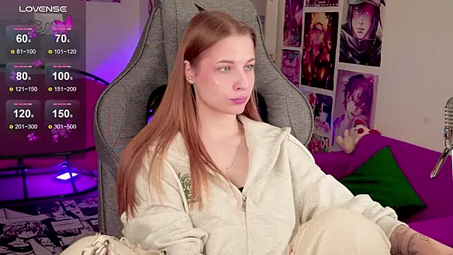 CuteMousee online show from October 10, 2025, 9:19 am