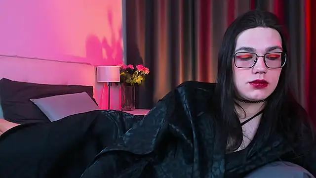 Alfreda Mills online show from February 5, 2025, 9:07 pm