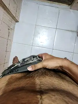 virginat32 online show from March 7, 2025, 11:40 am