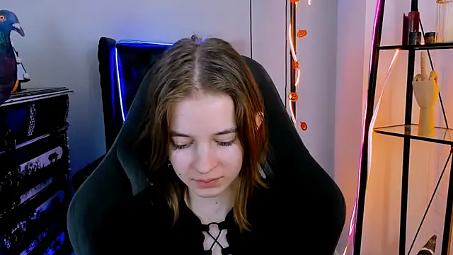 Snapshot of TinaDavil chatting on December 3, 2024, 5:45 pm TinaDavil online show from December 3, 2024, 5:45 pm