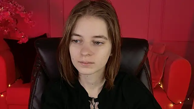 Snapshot of TinaDavil chatting on December 9, 2024, 2:06 pm TinaDavil online show from December 9, 2024, 2:06 pm