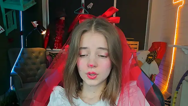 Snapshot of TinaDavil chatting on February 13, 2025, 7:10 pm TinaDavil online show from February 13, 2025, 7:10 pm