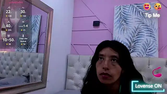 karolinee 66  online show from May 20, 2026, 4:18 am