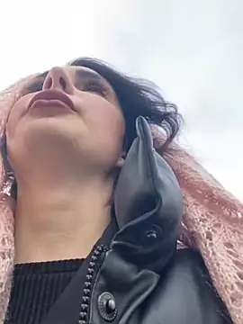 Snapshot of SandraCarter chatting on January 16, 2025, 8:11 am SandraCarter online show from January 16, 2025, 8:11 am