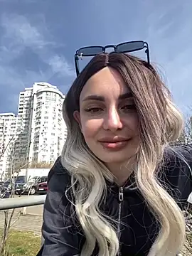 Snapshot of SandraCarter chatting on March 9, 2025, 10:19 am SandraCarter online show from March 9, 2025, 10:19 am